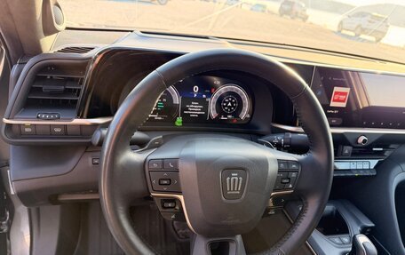 Toyota Crown, 2023 год, 7 250 000 рублей, 3 фотография
