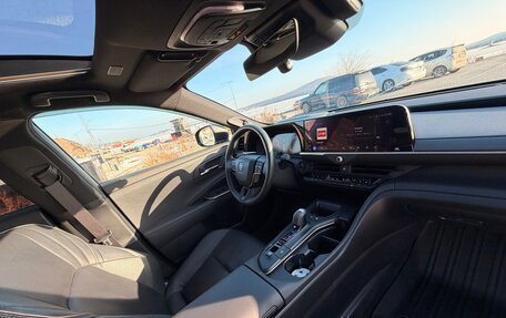 Toyota Crown, 2023 год, 7 250 000 рублей, 12 фотография