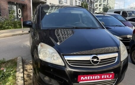 Opel Zafira B, 2010 год, 550 000 рублей, 4 фотография
