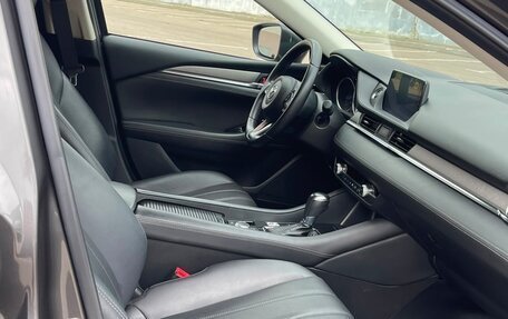 Mazda 6, 2020 год, 1 800 000 рублей, 10 фотография