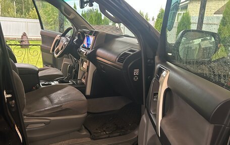 Toyota Land Cruiser Prado 150 рестайлинг 2, 2013 год, 3 150 000 рублей, 3 фотография