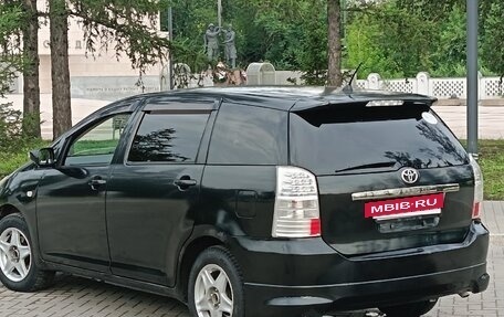 Toyota Wish II, 2004 год, 670 000 рублей, 3 фотография