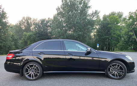 Mercedes-Benz E-Класс, 2012 год, 1 950 000 рублей, 5 фотография