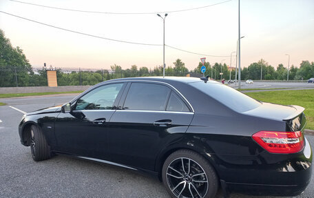 Mercedes-Benz E-Класс, 2012 год, 1 950 000 рублей, 2 фотография