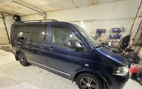 Volkswagen Multivan T5, 2012 год, 2 000 000 рублей, 3 фотография