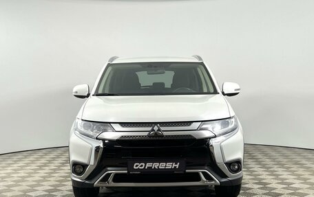 Mitsubishi Outlander III рестайлинг 3, 2021 год, 2 250 000 рублей, 3 фотография