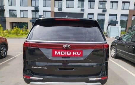 KIA Carnival, 2021 год, 3 300 000 рублей, 9 фотография