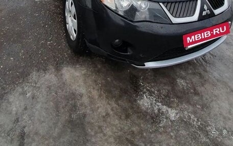 Mitsubishi Outlander III рестайлинг 3, 2007 год, 450 000 рублей, 4 фотография