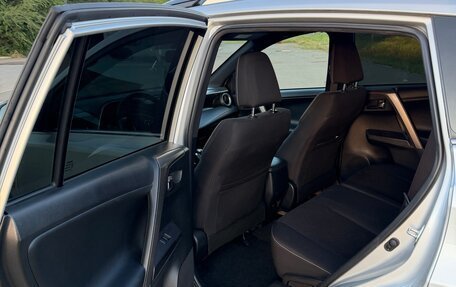 Toyota RAV4, 2019 год, 2 450 000 рублей, 8 фотография