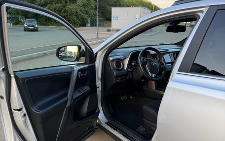 Toyota RAV4, 2019 год, 2 450 000 рублей, 9 фотография