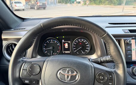 Toyota RAV4, 2019 год, 2 450 000 рублей, 15 фотография