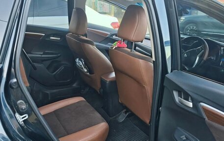 Honda Shuttle II, 2016 год, 1 350 000 рублей, 15 фотография