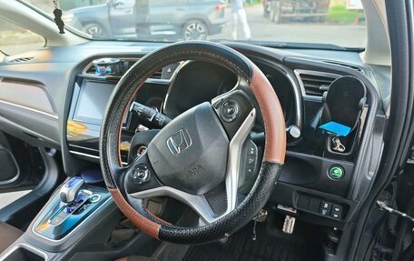 Honda Shuttle II, 2016 год, 1 350 000 рублей, 17 фотография