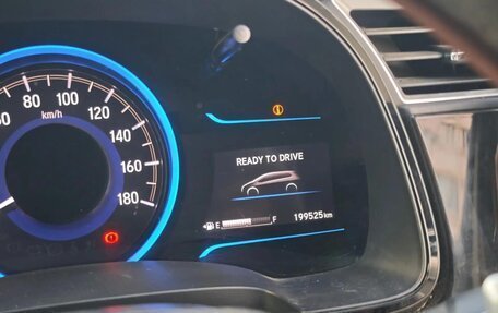 Honda Shuttle II, 2016 год, 1 350 000 рублей, 24 фотография