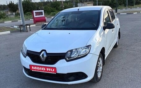 Renault Logan II, 2015 год, 315 000 рублей, 3 фотография