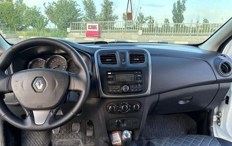 Renault Logan II, 2015 год, 315 000 рублей, 6 фотография