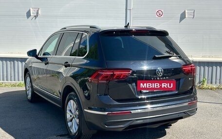Volkswagen Tiguan II, 2020 год, 2 849 000 рублей, 6 фотография