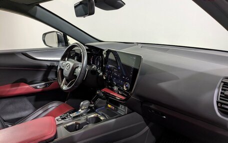 Lexus NX, 2022 год, 5 900 000 рублей, 29 фотография
