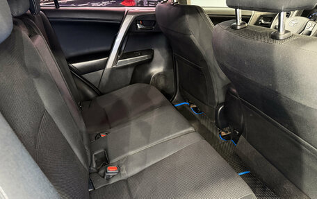 Toyota RAV4, 2017 год, 2 220 000 рублей, 18 фотография