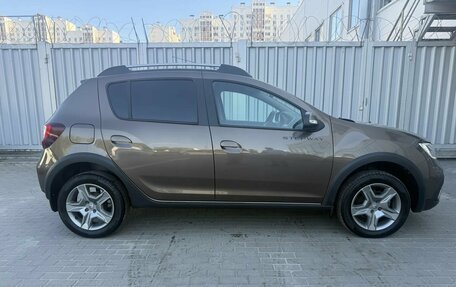 Renault Sandero II рестайлинг, 2020 год, 1 090 000 рублей, 7 фотография