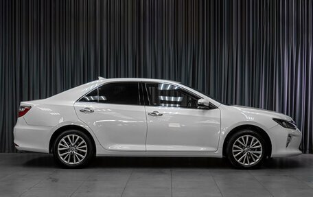Toyota Camry, 2017 год, 2 359 000 рублей, 5 фотография