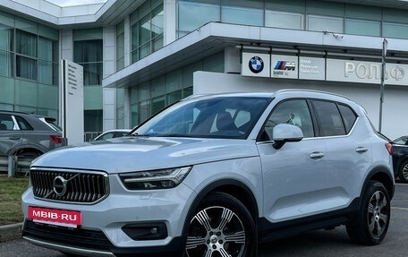 Volvo XC40 I, 2019 год, 2 499 000 рублей, 2 фотография