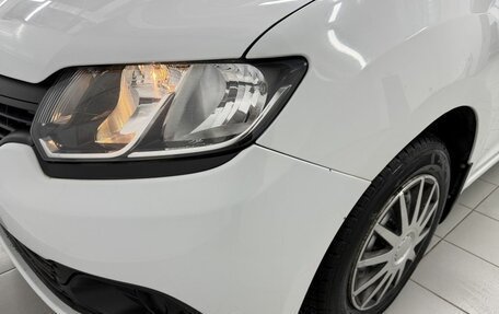 Renault Logan II, 2017 год, 850 000 рублей, 5 фотография