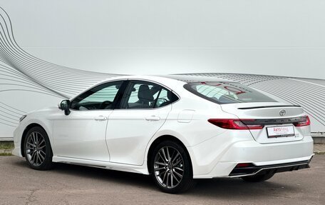 Toyota Camry, 2026 год, 4 300 000 рублей, 6 фотография