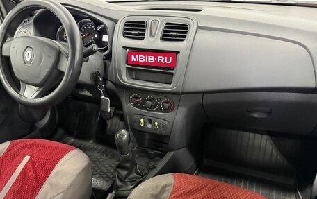 Renault Logan II, 2017 год, 850 000 рублей, 16 фотография