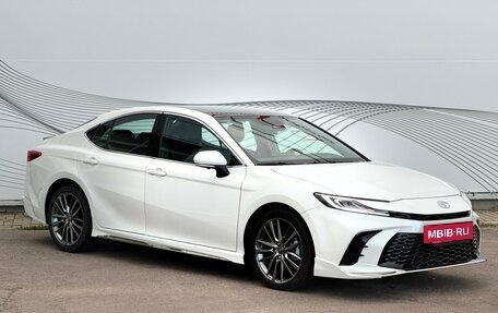 Toyota Camry, 2026 год, 4 300 000 рублей, 5 фотография