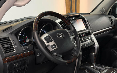 Toyota Land Cruiser 200, 2012 год, 3 100 000 рублей, 7 фотография