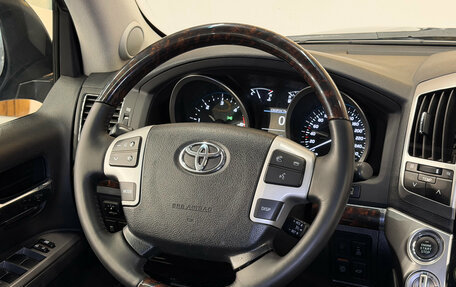 Toyota Land Cruiser 200, 2012 год, 3 100 000 рублей, 8 фотография