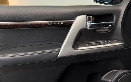 Toyota Land Cruiser 200, 2012 год, 3 100 000 рублей, 13 фотография