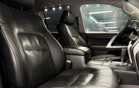 Toyota Land Cruiser 200, 2012 год, 3 100 000 рублей, 16 фотография