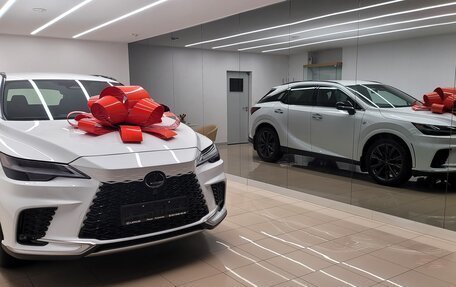 Lexus RX IV рестайлинг, 2022 год, 8 900 000 рублей, 4 фотография