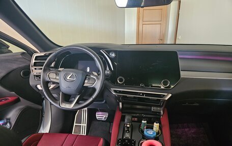 Lexus RX IV рестайлинг, 2022 год, 8 900 000 рублей, 14 фотография