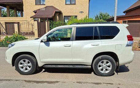 Toyota Land Cruiser Prado 150 рестайлинг 2, 2013 год, 3 300 000 рублей, 3 фотография