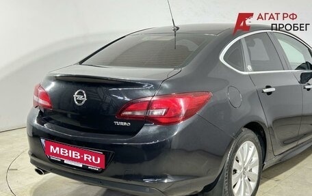 Opel Astra J, 2013 год, 985 000 рублей, 2 фотография