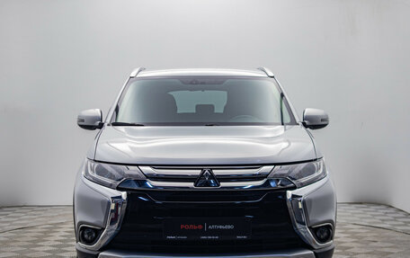 Mitsubishi Outlander III рестайлинг 3, 2017 год, 1 995 000 рублей, 9 фотография