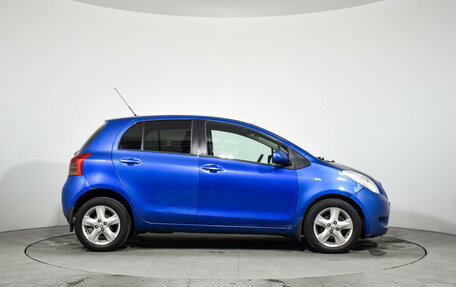 Toyota Yaris III рестайлинг, 2007 год, 439 000 рублей, 5 фотография