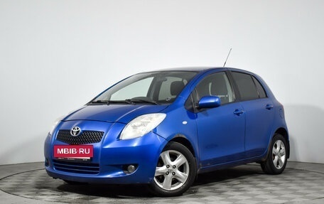 Toyota Yaris III рестайлинг, 2007 год, 439 000 рублей, 2 фотография