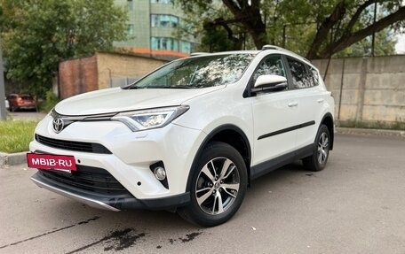 Toyota RAV4, 2018 год, 2 фотография