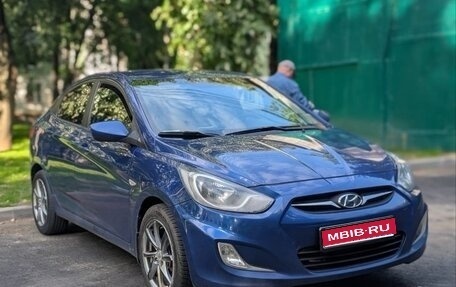 Hyundai Solaris II рестайлинг, 2011 год, 550 000 рублей, 1 фотография