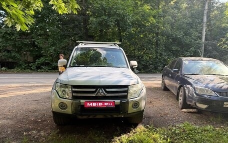 Mitsubishi Pajero IV, 2007 год, 800 000 рублей, 1 фотография