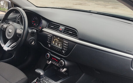 KIA Rio IV, 2018 год, 23 фотография
