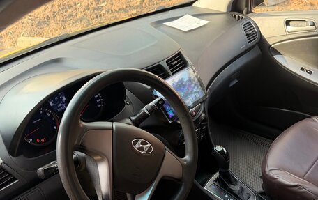 Hyundai Solaris II рестайлинг, 2016 год, 595 000 рублей, 8 фотография