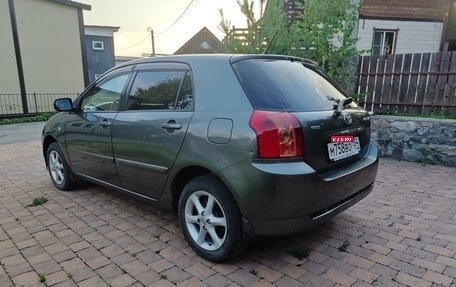 Toyota Corolla, 2004 год, 750 000 рублей, 3 фотография