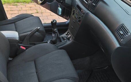 Toyota Corolla, 2004 год, 750 000 рублей, 14 фотография