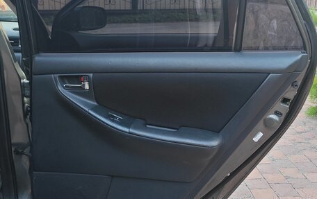 Toyota Corolla, 2004 год, 750 000 рублей, 15 фотография
