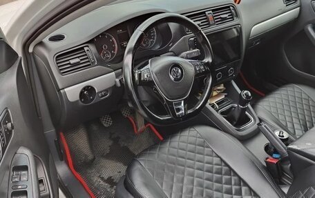 Volkswagen Jetta VI, 2013 год, 840 000 рублей, 5 фотография